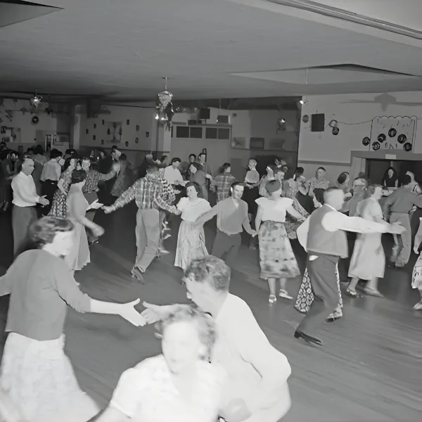 Saturday nights at Carrington Rainbow Gardens Saturday nights at Carrington Rainbow Gardens